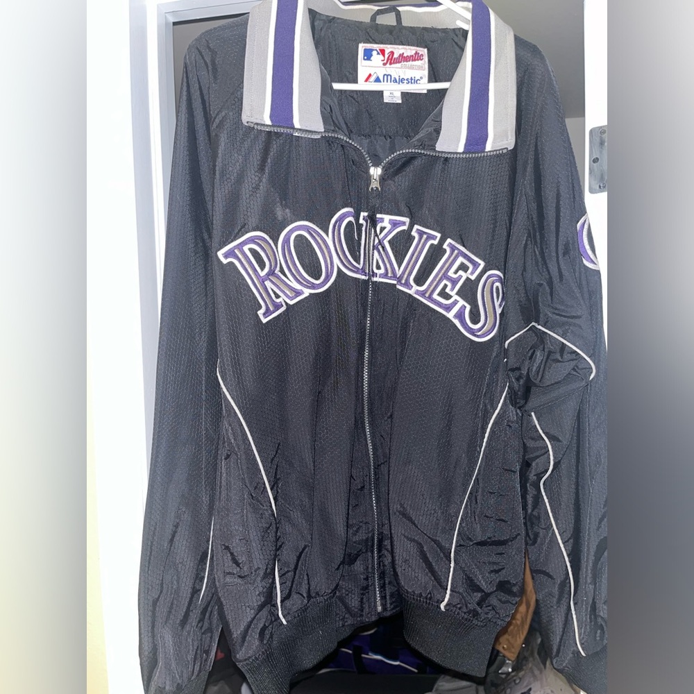Rockies warm up jacket. In like new condition size XL
